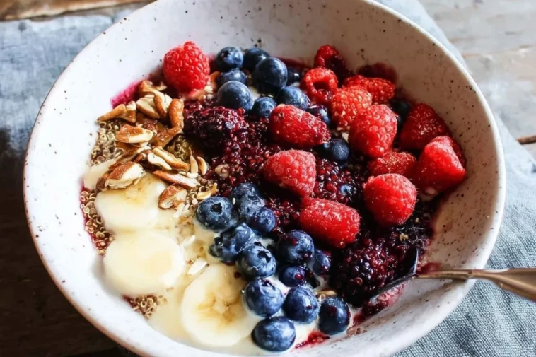 Very Berry Quinoa Breakfast Bowl
