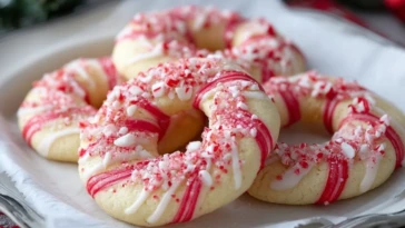 Candy Cane Cookies: Holiday Treat for Festive Gatherings
