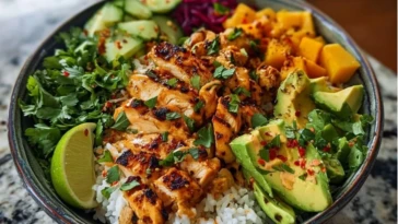 Spicy Thai Peanut Chicken Bowl
